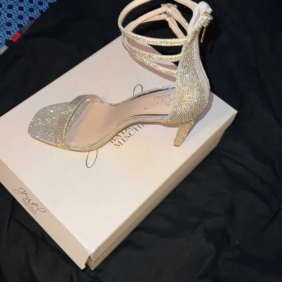 NWOT Badgley Mischka size 9 - Picture 3 of 4
